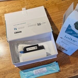 Inito Fertility Monitor with Test Strips